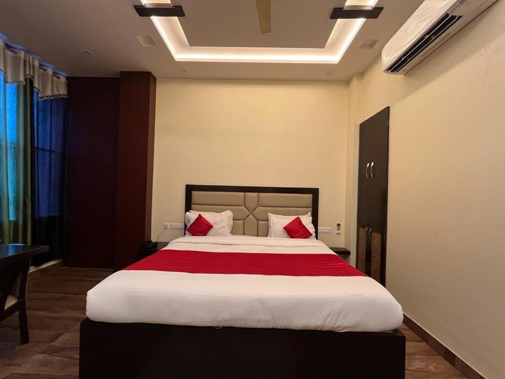 Hotel Mayur Palace Agra  Zewnętrze zdjęcie